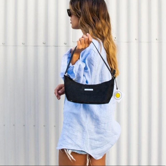 Authentic Gucci brown monogram small baguette bag - Picture 2 of 16